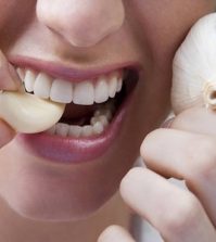 7 Health Reasons To Eat A Clove Of Fresh Garlic Everyday Video