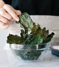 Learn How To Make Crispy, Delicious And Healthy Snack – Kale Chips Video